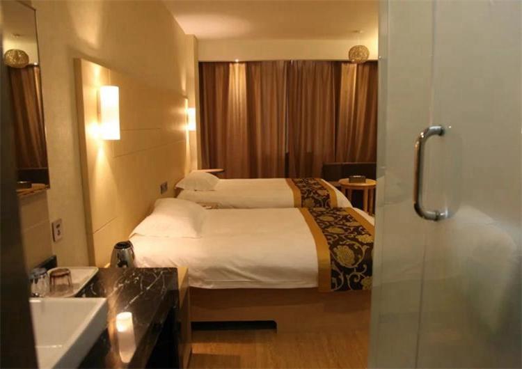 Thank Inn Plus Hotel Shandong Qingdao Development Zone Shandong University Of Science And Technology Qianwan Eksteriør bilde